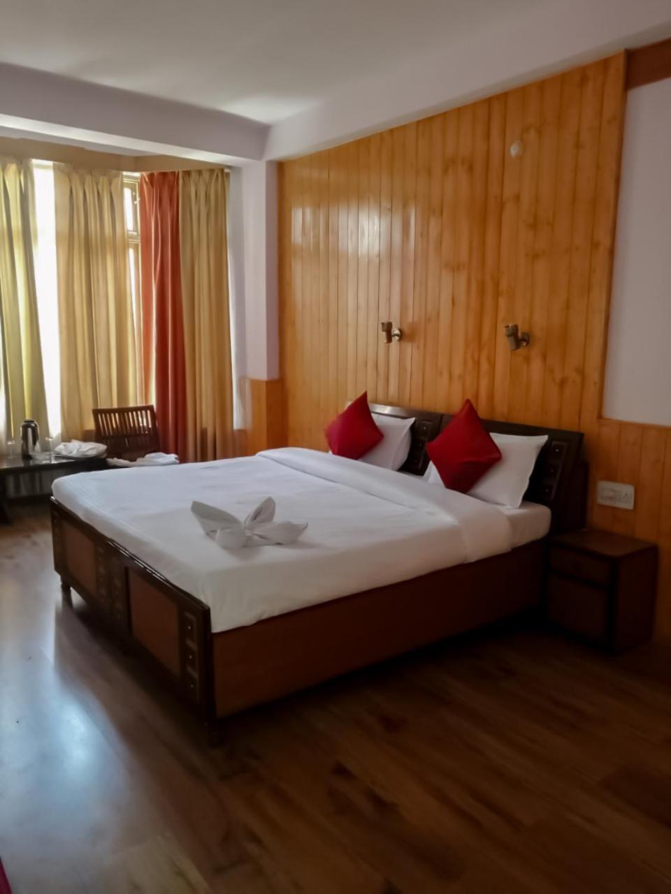 Hotel New Gyespa Kyelang Bagian luar foto